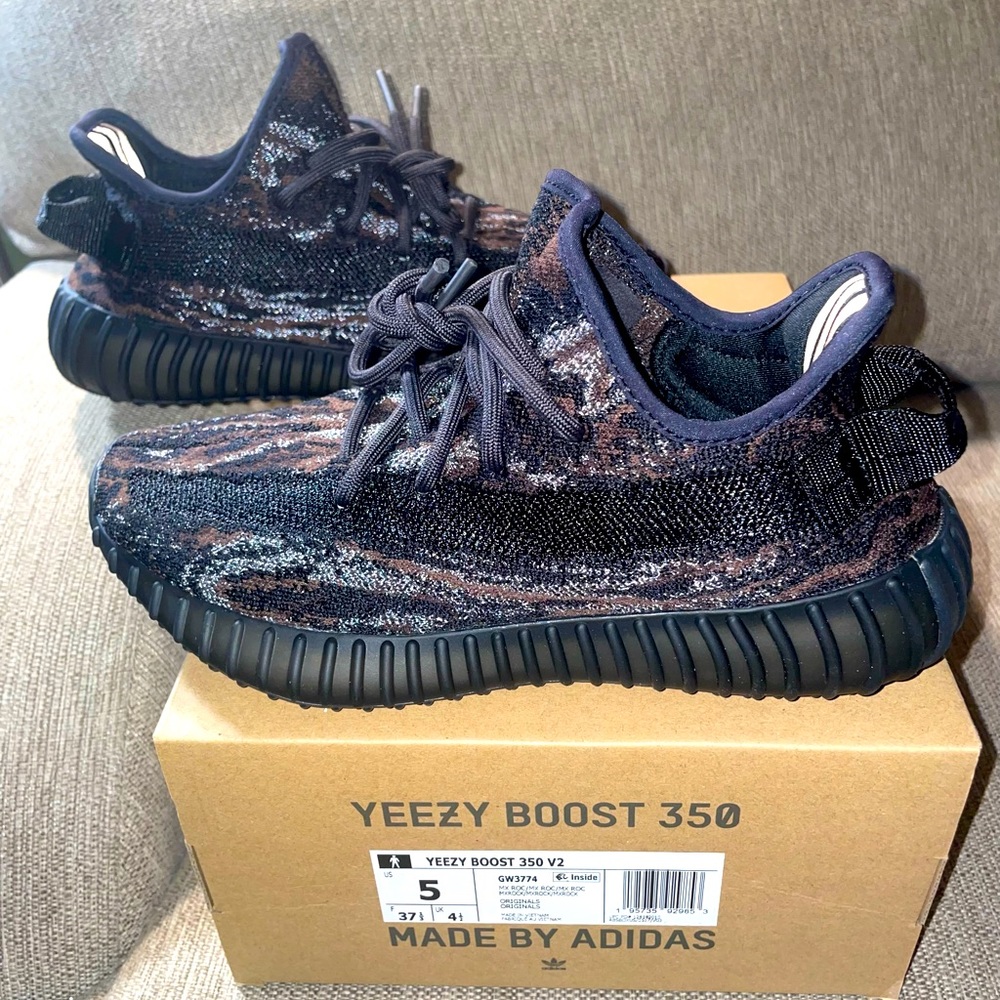 Adidas Yeezy 350 V2 MX Rock 🪨